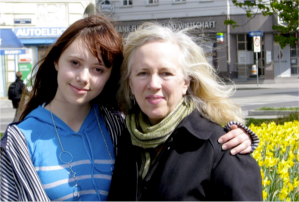 Yvonne Eadon and Anne LeBaron in Vienna (2008)